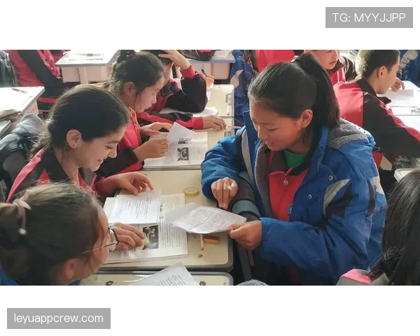 柳雅慧训练完直接去高定秀场,这日程谁跟得上 柳雅慧训练完直接去高定秀场,这日程谁跟得上